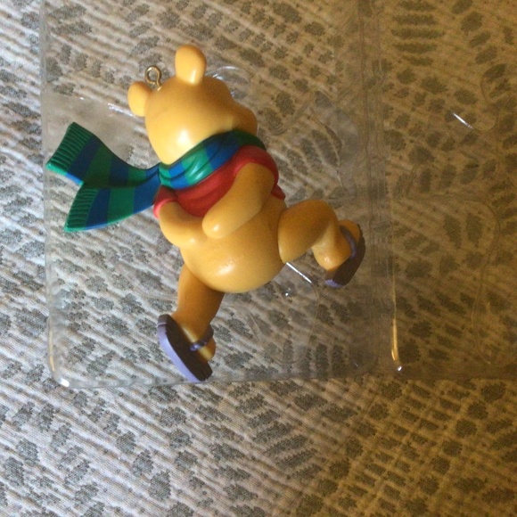 NOMA-Winnie the Pooh Christmas Ornament - Picture 2 of 4